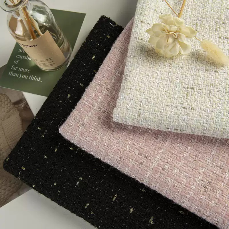 Beige kleur en gouddraad garen - Sewing Tweed recensie en prijs