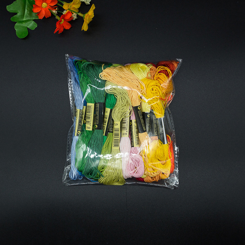 C 24/100/50 Multicolor Cross T - Sewing Necessities recensie en prijs