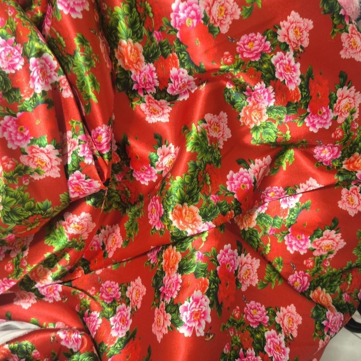 Bloemenprint Acetaat Satijnen  - Textile For Sewing recensie en prijs